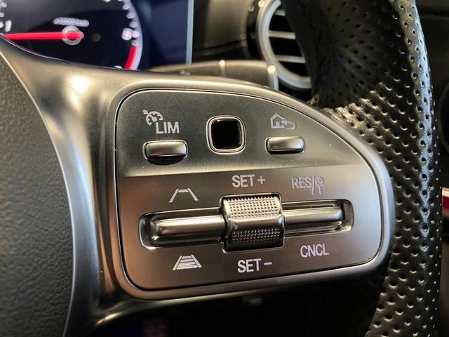 メルセデスベンツ正規販売店でしかご加入頂けない保険プログラムをご用意しております。無償付帯の安心サービスではフロントガラスやタイヤ交換費用の部分サポートを受けられます。保険割引率には影響ありません。