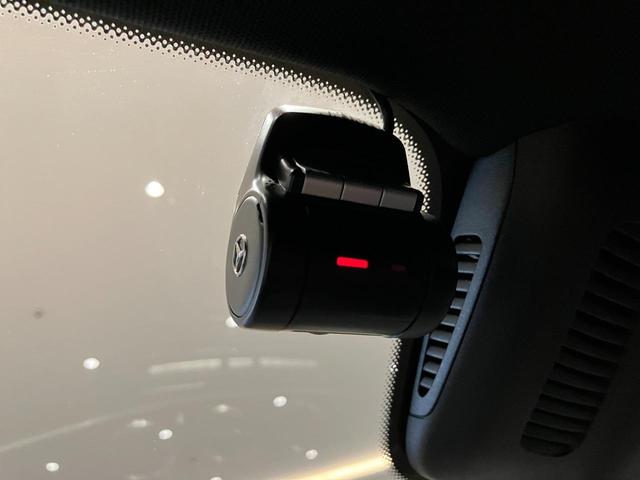 時間や距離的な都合で実車をご覧頂けないお客様、ご安心ください。私共がお客様の目の代わりとなって、お車を確認させて頂きます。詳細の写真を撮影しメール等でお送りさせて頂きます。お気軽にお申し付けください。