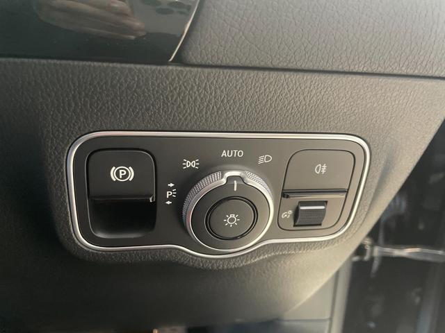 Bクラス B180 AMGレザーエクスクルーシブパッケージ AMGレザーエクスクルーシブパッケージ/アドバンスドパッケージ/360°カメラシステム/パノラミックスライディグルーフ/ヘッドアップディスプレイ/LEDヘッドライト/18インチAMGアルミホイール(38枚目)