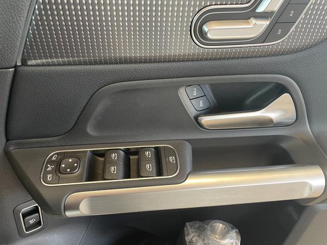 EQB EQB250 AMGレザーエクスクルーシブパッケージ 弊社下取り/電動トランク/360度カメラ/AMGライン/AMGレザーEXP/パノラマサンルーフ/有償カラー/本革シート/純正ドラレコ/シートヒーター/整備記録簿付き/認定中古車保証/HUD/禁煙車(20枚目)