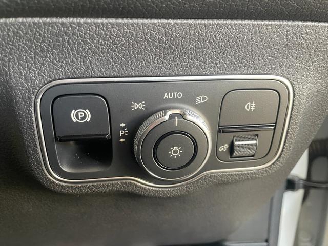 EQB EQB250 AMGレザーエクスクルーシブパッケージ 弊社下取り/電動トランク/360度カメラ/AMGライン/AMGレザーEXP/パノラマサンルーフ/有償カラー/本革シート/純正ドラレコ/シートヒーター/整備記録簿付き/認定中古車保証/HUD/禁煙車(23枚目)