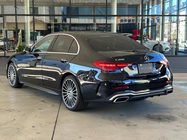 Cクラス C200 ラグジュアリー 弊社デモカー/リアアクスルステアリング/ヘッドアップディスプレイ/360°カメラ/ブルメスタースピーカー/メモリー付き電動パワーシート/シートヒーター/シートエアコン/純正ドライブレコーダ(4枚目)