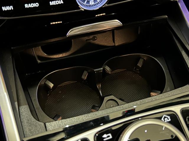 Ｇクラス Ｇ５５０　ＡＭＧライン　弊社下取車両／左ハンドル／ブルメスタースピーカー／アンビエントライト６４色／純正ドライブレコーダー／ダブルエアコン／パノラマサンルーフ／３６０°カメラ／メモリー付き電動シート／シートヒーター／禁煙（18枚目）