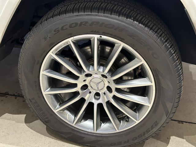 Ｇクラス Ｇ５５０　ＡＭＧライン　弊社下取車両／左ハンドル／ブルメスタースピーカー／アンビエントライト６４色／純正ドライブレコーダー／ダブルエアコン／パノラマサンルーフ／３６０°カメラ／メモリー付き電動シート／シートヒーター／禁煙（39枚目）