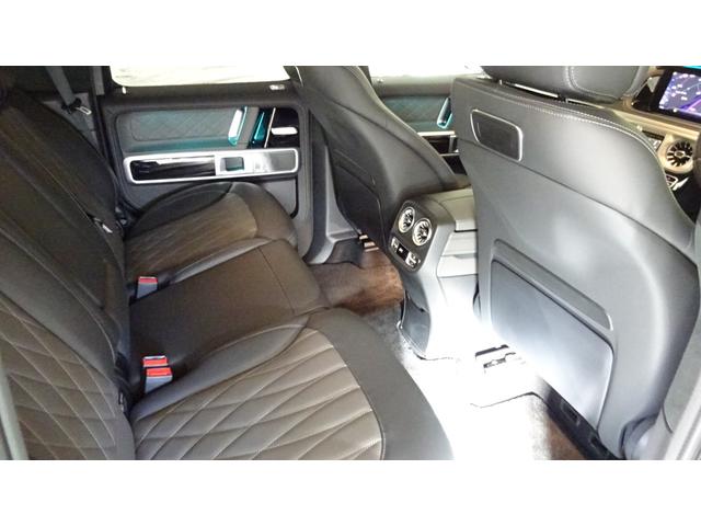 Ｇクラス Ｇ６３　エナジャイジングパッケージ　ナッパレザーエクスクルーシブインテリアリラクゼーション機能／シートベンチレーター（運転席・助手席）アダプティブダンピングシステム　ガラススライディングルーフ（50枚目）