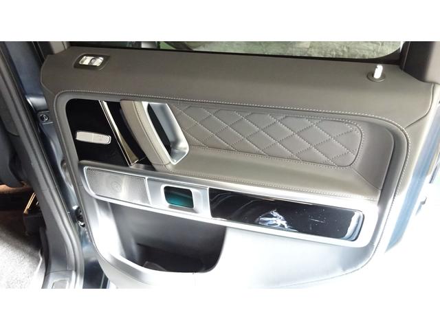 Ｇクラス Ｇ６３　エナジャイジングパッケージ　ナッパレザーエクスクルーシブインテリアリラクゼーション機能／シートベンチレーター（運転席・助手席）アダプティブダンピングシステム　ガラススライディングルーフ（52枚目）