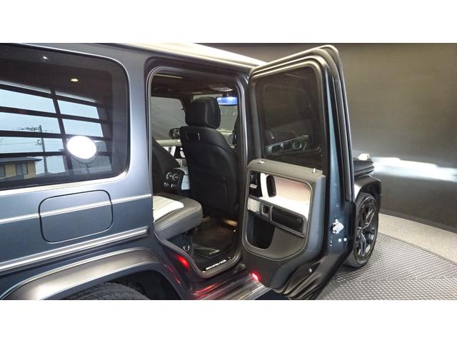 Ｇクラス Ｇ６３　ナッパレザーエクスクルーシブインテリア　エナジャイジングパッケージツートーンインテリア　ガラススライディングルーフ　アクティブディスタンスアシスト・ディストロニック　サラウンドサウンドシステム（64枚目）