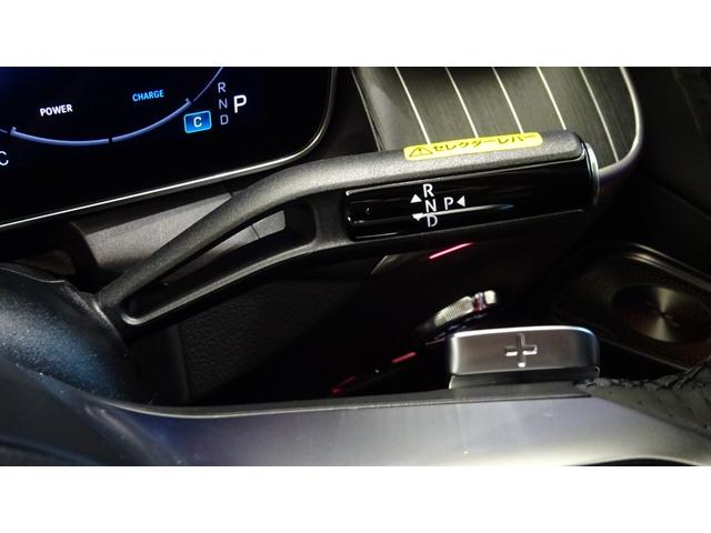 ＧＬＣ ＧＬＣ２２０ｄ　４マチック　ドライバーズパッケージ　ＡＭＧラインパッケージ　レザーエクスクルーシブパッケージ　パノラミックスライディングルーフ　純正ドライブレコーダー付き　ＭＰ２０２３０１（28枚目）