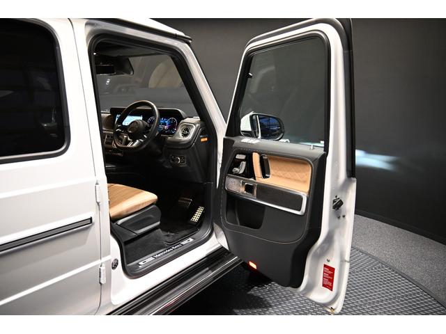 Ｇクラス Ｇ４５０ｄ　ＡＭＧラインパッケージ　ＭＡＮＵＦＡＫＴＵＲロゴパッケージ　ＭＡＮＩＦＡＫＴＵＲプログラム・プラス　ブラウンレザーシート　純正ドライブレコーダー前後付き（17枚目）