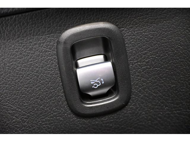 Cクラス C220d ラグジュアリー パノラミックスライディングルーフ 弊社社員リース車両(21枚目)