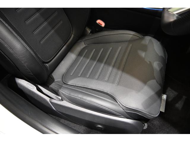 Cクラス C220d ラグジュアリー パノラミックスライディングルーフ 弊社社員リース車両(56枚目)
