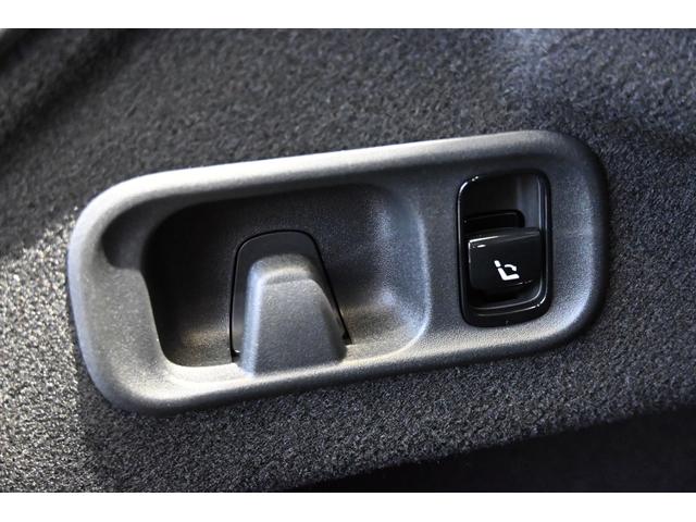 Cクラス C220d ラグジュアリー パノラミックスライディングルーフ 弊社社員リース車両(68枚目)