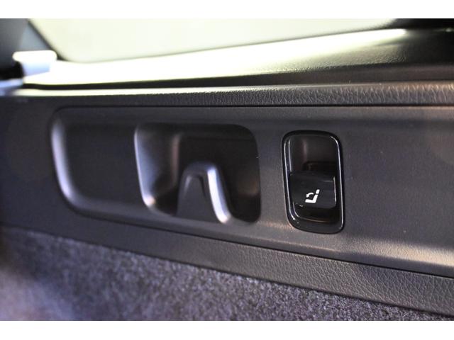 Ｃクラスステーションワゴン Ｃ４３　４マチック　パノラミックスライディングルーフ　メーカーデモカー　純正ドライブレコーダー付き　ＭＰ２０２５０２（69枚目）