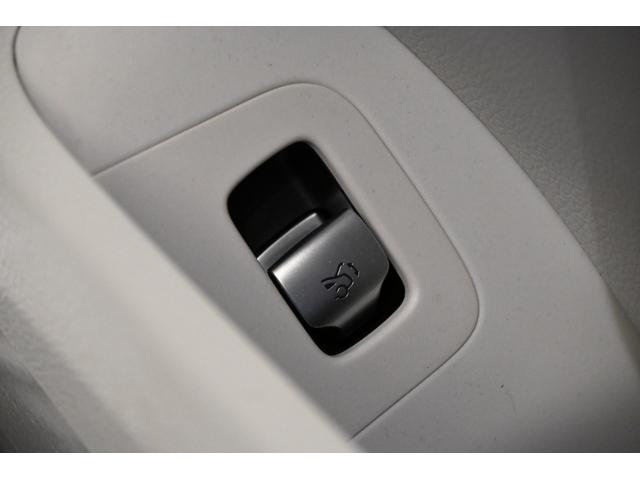 ＥＱＥ ＳＵＶ ＥＱＥ３５０　４マチック　ＳＵＶ　ＡＭＧラインパケジ　デジタルインテリアＰＫＧ　エクスクルーシブＰＫＧ　弊社新車デモカー　純正ドライブレコーダー付き　ホワイトレザーシート（20枚目）