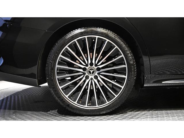 Ｅクラス Ｅ２２０ｄ　アバンギャルド　ＡＭＧラインパッケージ　アドバンスドＰＫＧ　パノラミックスライディングルーフ　弊社新車デモカー　純正ドライブレコーダー付き（14枚目）