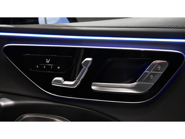 Ｅクラス Ｅ２２０ｄ　アバンギャルド　ＡＭＧラインパッケージ　アドバンスドＰＫＧ　パノラミックスライディングルーフ　弊社新車デモカー　純正ドライブレコーダー付き（18枚目）