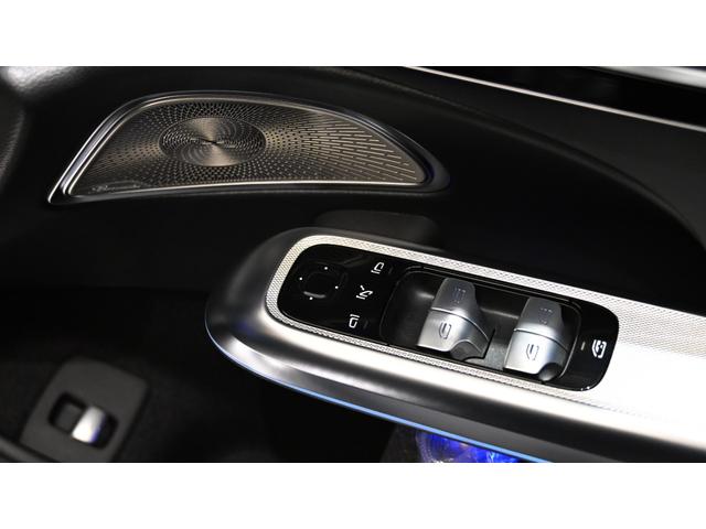 Ｅクラス Ｅ２２０ｄ　アバンギャルド　ＡＭＧラインパッケージ　アドバンスドＰＫＧ　パノラミックスライディングルーフ　弊社新車デモカー　純正ドライブレコーダー付き（19枚目）