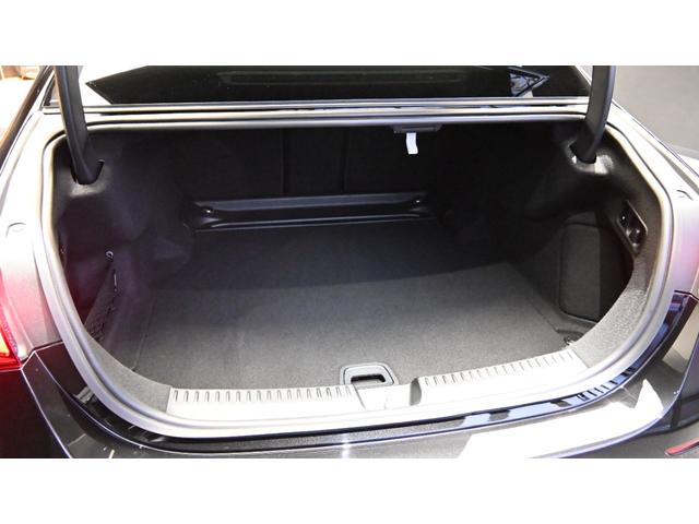 Ｅクラス Ｅ２２０ｄ　アバンギャルド　ＡＭＧラインパッケージ　アドバンスドＰＫＧ　パノラミックスライディングルーフ　弊社新車デモカー　純正ドライブレコーダー付き（61枚目）