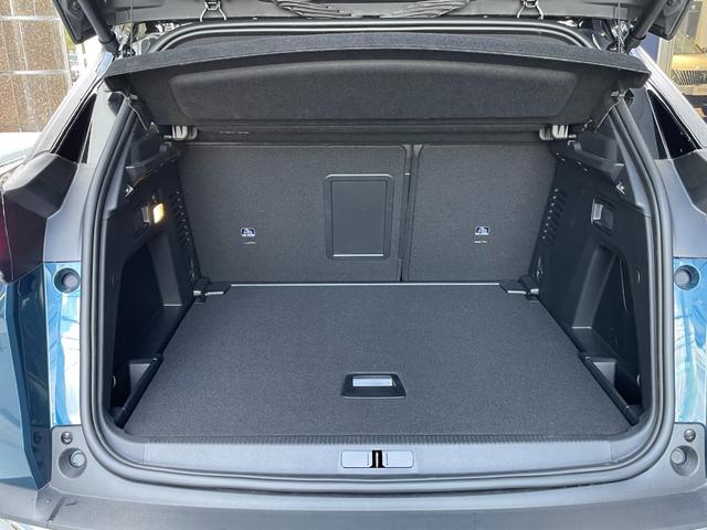 ３００８ ＧＴ　新車保証継承　パノラミックサンルーフ　ＥＴＣ　レーンアシスト　スマートキ－　衝突軽減ブレーキ　ハンズフリーテールゲート　アクティブクルーズコントロール　レーンキープアシスト（25枚目）