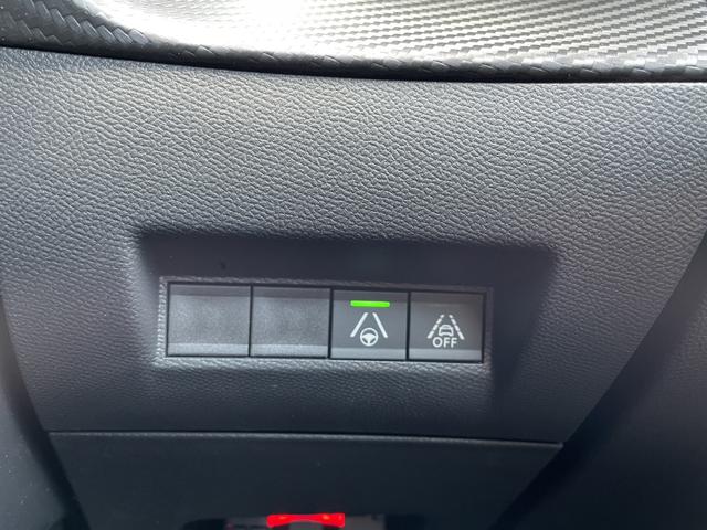２００８ ＧＴ　ブルーＨＤｉ　新車保証継承　ＬＥＤヘッドライト　ドライブレコーダー　ＥＴＣ　運転席電動シート　シートヒーター　アクティブクルーズコントロール　バックカメラ　レーンキープアシスト　バックカメラ　前後センサー（14枚目）