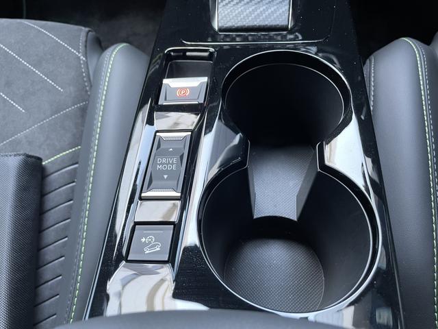 2008 GT 新車保証継承 LEDヘッドライト ETC パノラミックサンルーフ シートヒーター アクティブクルーズコントロール バックカメラ レーンキープアシスト  前後センサー(16枚目)