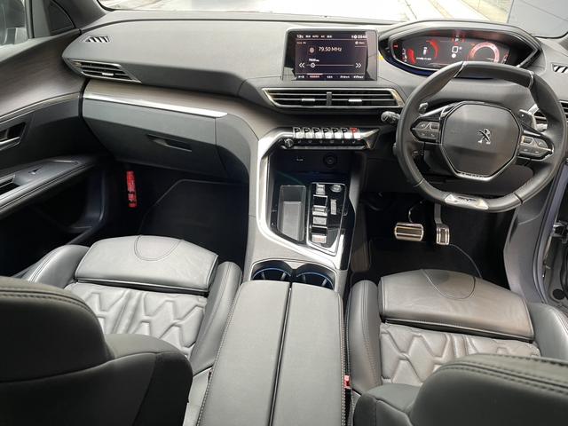 ３００８ ＧＴ　エグゼクティブエディション　ブラックナッパレザーシート　２２５／５５　Ｒ１８タイヤ　１２０台限定販売　３６０°ビジョン付きパークアシスト　１．６Ｌ　直列４気筒ターボエンジン　フルＬＥＤヘッドライト　スタティックコーナリングライト（9枚目）