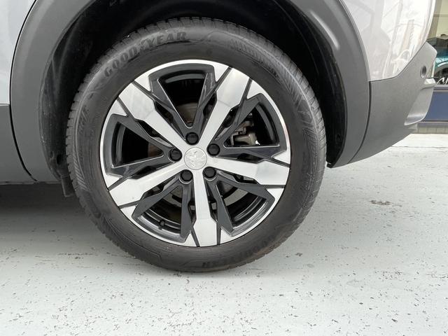 ３００８ ＧＴ　エグゼクティブエディション　ブラックナッパレザーシート　２２５／５５　Ｒ１８タイヤ　１２０台限定販売　３６０°ビジョン付きパークアシスト　１．６Ｌ　直列４気筒ターボエンジン　フルＬＥＤヘッドライト　スタティックコーナリングライト（33枚目）