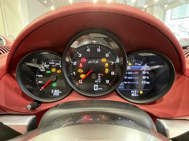 718ボクスター 718ボクスターGTS 4.0 認中/PASMスポーツ/スポーツエグゾースト/スポーツクロノ/LEDヘッドライト/フルレザー/ACC/レーンチェンジアシスト/オートエアコン/ドアレバー&ルーフハイグロスブラック(18枚目)