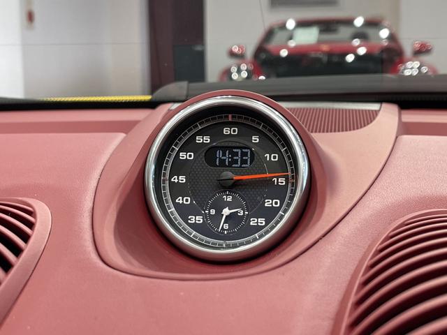 718ボクスター 718ボクスターGTS 4.0 認中/PASMスポーツ/スポーツエグゾースト/スポーツクロノ/LEDヘッドライト/フルレザー/ACC/レーンチェンジアシスト/オートエアコン/ドアレバー&ルーフハイグロスブラック(19枚目)