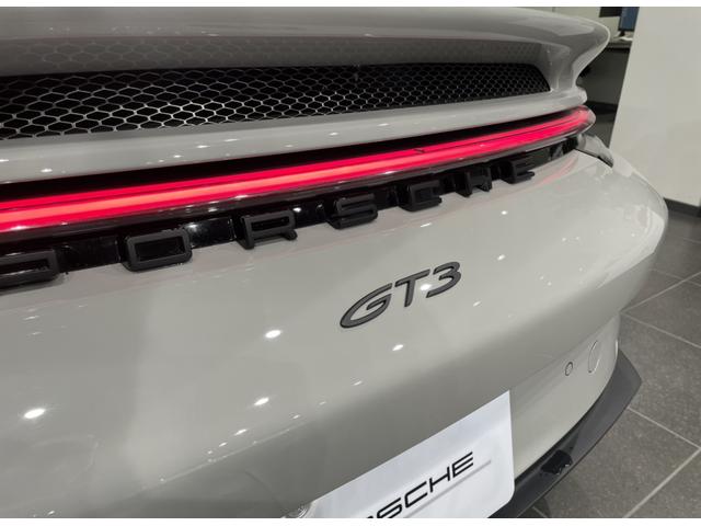 911 911GT3 認定中古車/クロノパッケージ/クラブスポーツPKG/フルバケットシート/PCCB/フロントリフト/カーボンルーフ/LEDヘッドライト(PDLS)/ティンテッドテールレンズ(13枚目)