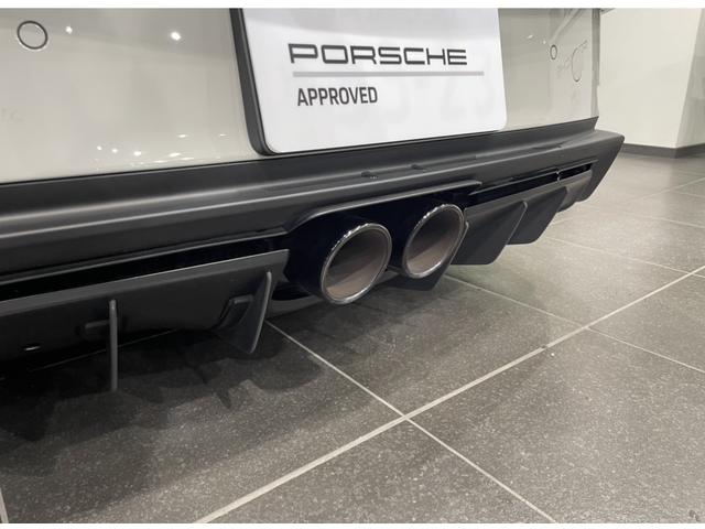 911 911GT3 認定中古車/クロノパッケージ/クラブスポーツPKG/フルバケットシート/PCCB/フロントリフト/カーボンルーフ/LEDヘッドライト(PDLS)/ティンテッドテールレンズ(14枚目)