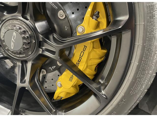 911 911GT3 認定中古車/クロノパッケージ/クラブスポーツPKG/フルバケットシート/PCCB/フロントリフト/カーボンルーフ/LEDヘッドライト(PDLS)/ティンテッドテールレンズ(19枚目)