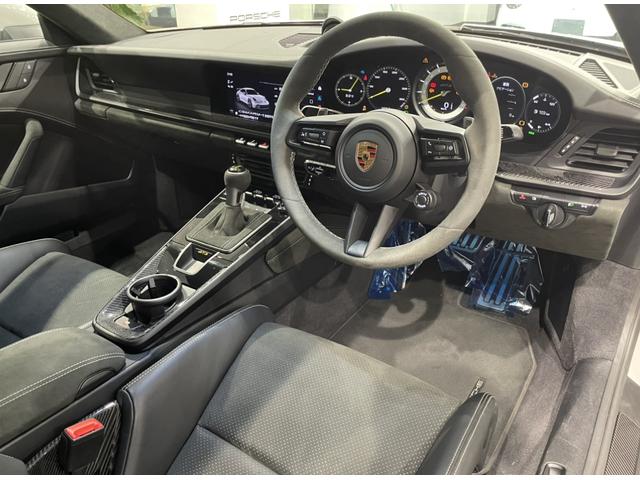 911 911GT3 認定中古車/クロノパッケージ/クラブスポーツPKG/フルバケットシート/PCCB/フロントリフト/カーボンルーフ/LEDヘッドライト(PDLS)/ティンテッドテールレンズ(23枚目)