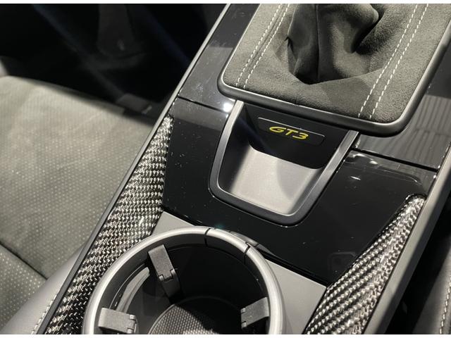 911 911GT3 認定中古車/クロノパッケージ/クラブスポーツPKG/フルバケットシート/PCCB/フロントリフト/カーボンルーフ/LEDヘッドライト(PDLS)/ティンテッドテールレンズ(51枚目)