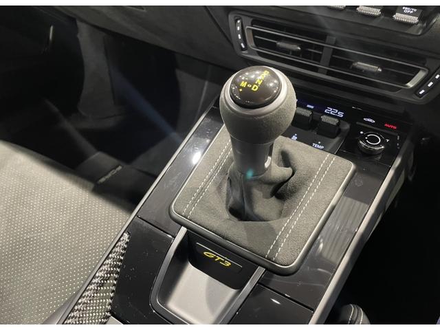 911 911GT3 認定中古車/クロノパッケージ/クラブスポーツPKG/フルバケットシート/PCCB/フロントリフト/カーボンルーフ/LEDヘッドライト(PDLS)/ティンテッドテールレンズ(53枚目)