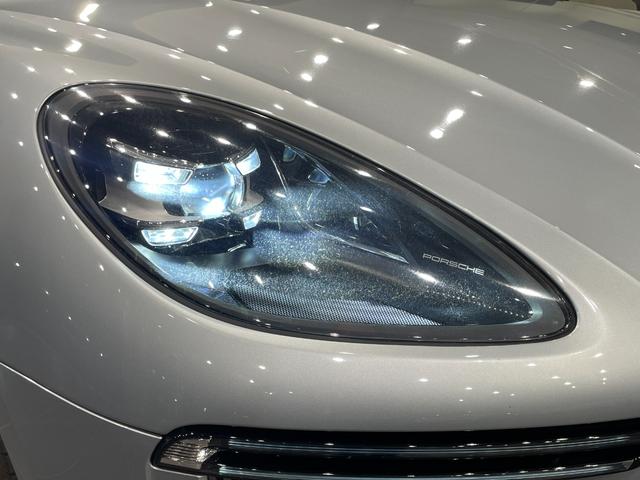 PORSCHE MACAN MACAN TURBO