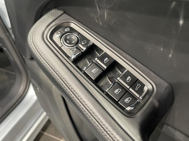 PORSCHE MACAN MACAN TURBO