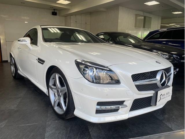 ＳＬＫ３５０ブルーエフィシェンシー　ＡＭＧスポーツＰＫＧ／マジックスカイルーフ／２９８００ｋｍ／レッドステッチブラックレザー／バックカメラ／禁煙車(3枚目)