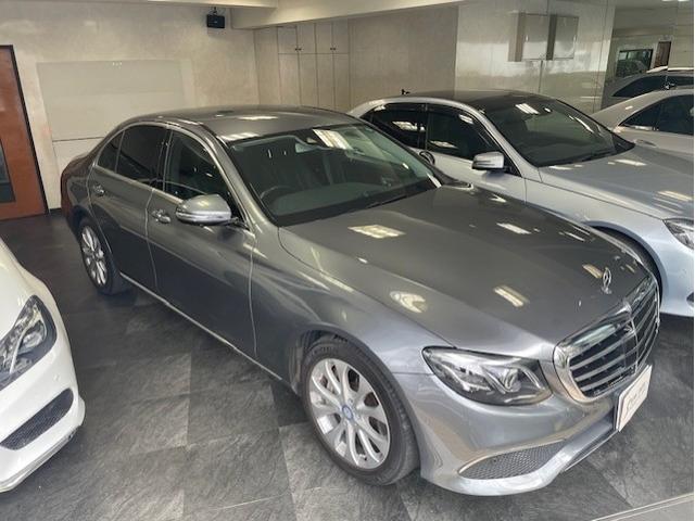 Ｅクラス Ｅ４００　４マチック　エクスクルーシブ　ワンオーナー・禁煙車・２４３００ｋｍ・セレナイトグレーＭ・エクスクルーシブ・４ＷＤ・３６０°カメラ（5枚目）