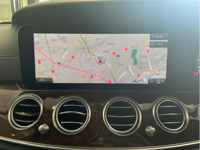 Ｅクラス Ｅ４００　４マチック　エクスクルーシブ　ワンオーナー・禁煙車・２４３００ｋｍ・セレナイトグレーＭ・エクスクルーシブ・４ＷＤ・３６０°カメラ（12枚目）