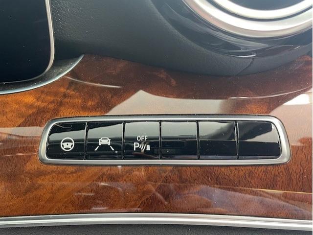 Ｅクラス Ｅ４００　４マチック　エクスクルーシブ　ワンオーナー・禁煙車・２４３００ｋｍ・セレナイトグレーＭ・エクスクルーシブ・４ＷＤ・３６０°カメラ（18枚目）