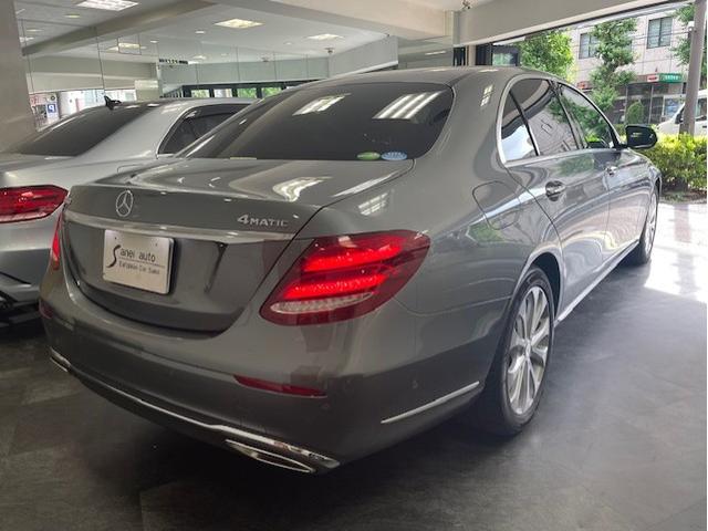 Ｅクラス Ｅ４００　４マチック　エクスクルーシブ　ワンオーナー・禁煙車・２４３００ｋｍ・セレナイトグレーＭ・エクスクルーシブ・４ＷＤ・３６０°カメラ（24枚目）