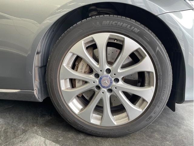 Ｅクラス Ｅ４００　４マチック　エクスクルーシブ　ワンオーナー・禁煙車・２４３００ｋｍ・セレナイトグレーＭ・エクスクルーシブ・４ＷＤ・３６０°カメラ（29枚目）