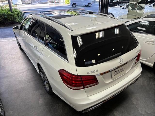 Ｅクラスステーションワゴン Ｅ３００　４マチックステーションワゴンアバンギャルド　ＡＭＧスポーツＰＫＧ・左Ｈ・パノラマＳＲ・レーダーセーフティＰＫＧ・ブラックレザー・シートヒーター（6枚目）