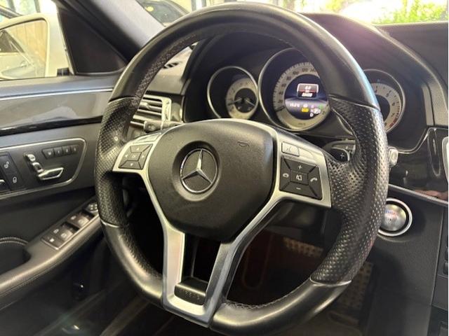 Ｅクラスステーションワゴン Ｅ３００　４マチックステーションワゴンアバンギャルド　ＡＭＧスポーツＰＫＧ・左Ｈ・パノラマＳＲ・レーダーセーフティＰＫＧ・ブラックレザー・シートヒーター（10枚目）