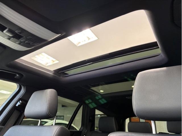 Ｅクラスステーションワゴン Ｅ３００　４マチックステーションワゴンアバンギャルド　ＡＭＧスポーツＰＫＧ・左Ｈ・パノラマＳＲ・レーダーセーフティＰＫＧ・ブラックレザー・シートヒーター（16枚目）