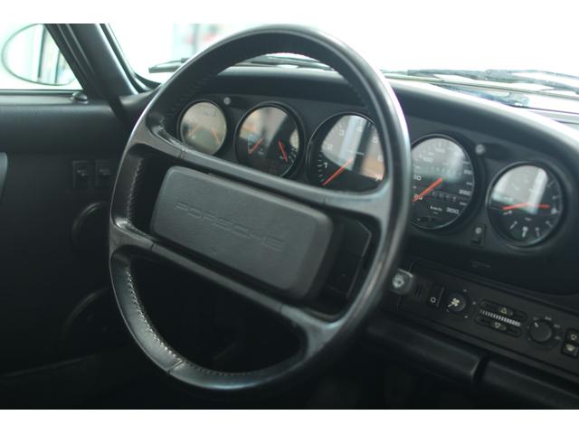 911カレラ2 カブリオレ 5速MT ディーラー車(6枚目)