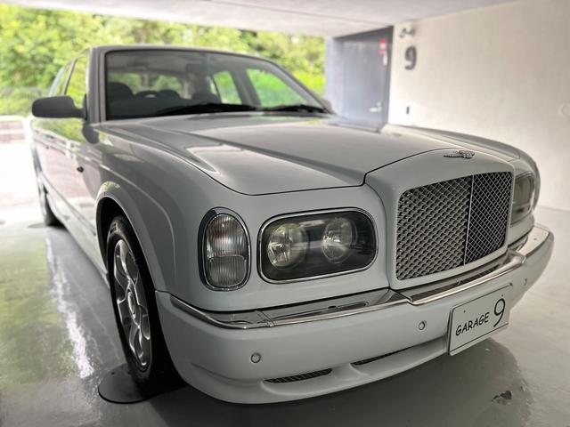 アルナージ レッドレーベル　正規ディーラー車　右ハンドル　禁煙車　フロアＭＴモード付４ＡＴ　横滑り防止装置　ドライブレコーダー　ＥＴＣ　過給器設定モデル　本革シート　シートヒーター　電動シート　アルミホイール　キーレス（77枚目）