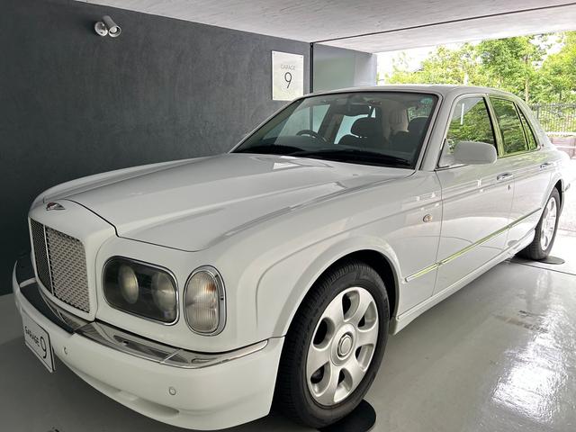 アルナージ レッドレーベル　正規ディーラー車　右ハンドル　禁煙車　フロアＭＴモード付４ＡＴ　横滑り防止装置　ドライブレコーダー　ＥＴＣ　過給器設定モデル　本革シート　シートヒーター　電動シート　アルミホイール　キーレス（78枚目）