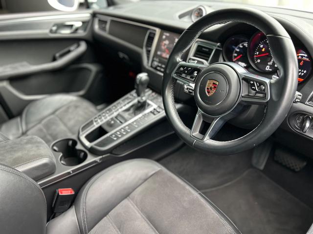 マカン マカンGTS PDK 4WD パノラマルーフ スポクロ スポエグ フロアMTモード付7AT 全周囲カメラ ドライブレコーダー ETC 過給器設定モデル 本革シート 電動シート シートヒーター アイドリングストップ(13枚目)